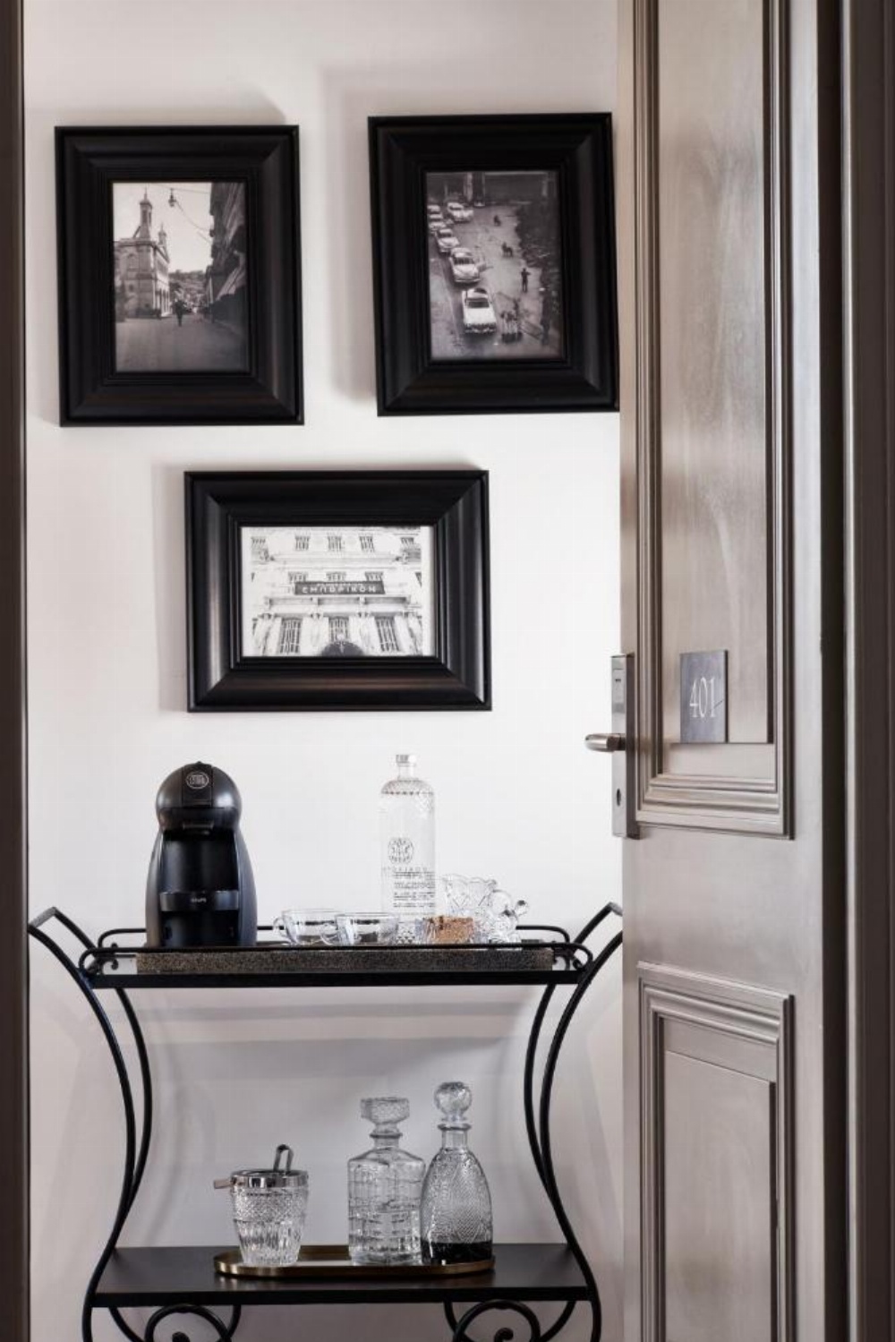 Emporikon Athens Hotel